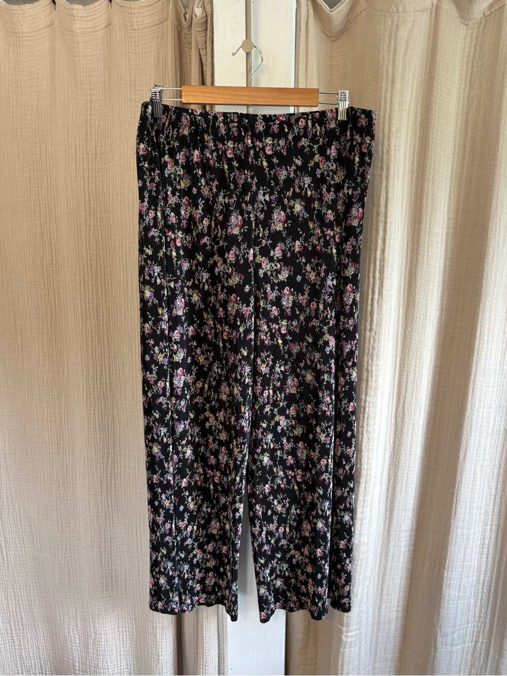 Vintage First Option Pleated Floral Pants- XL